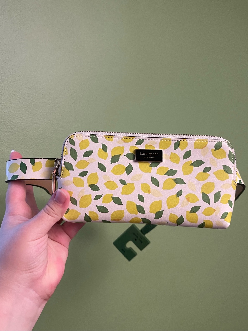 NWT! kate spade Lemon Leaf Print Wristlet — Cream, Yellow, Green